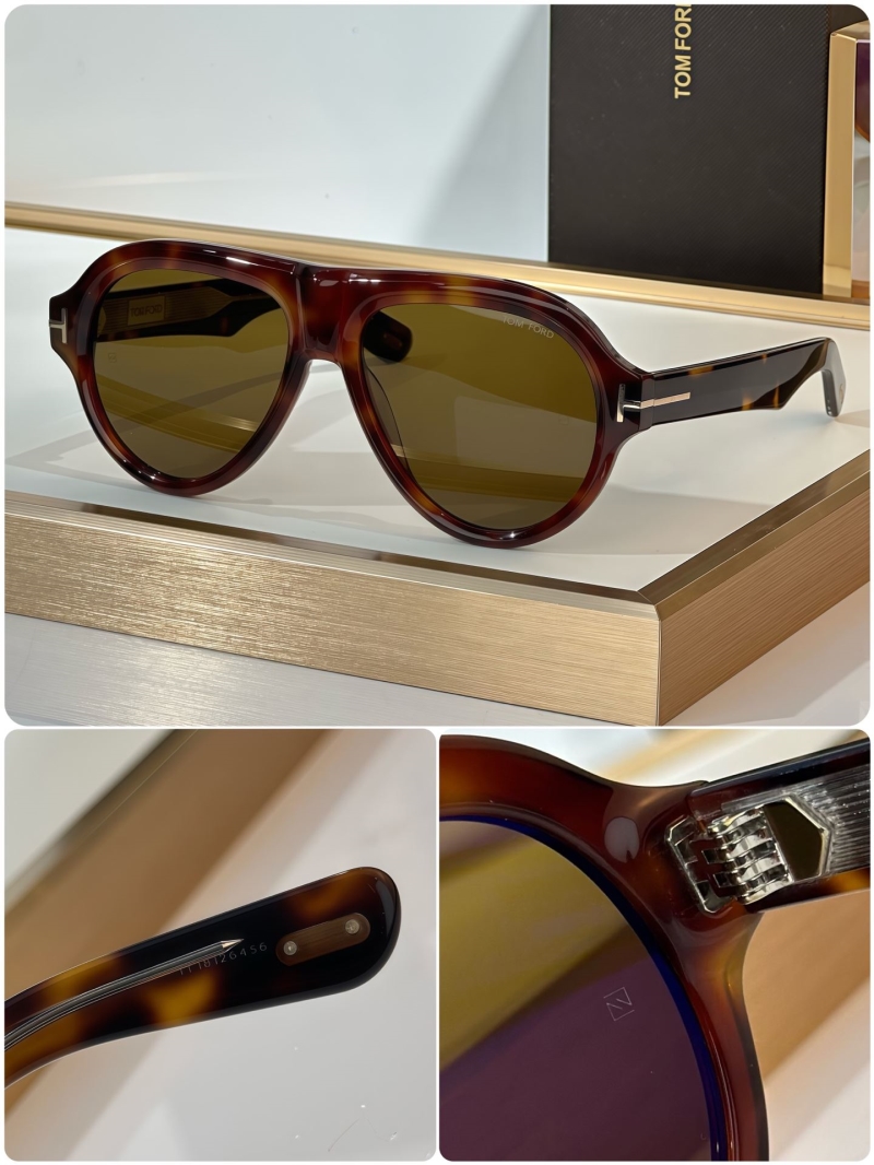 TOM FORD
